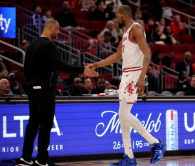 im电竞平台-KD近5场场均要打40分钟 砍28.6分5.6板5.6助 命中率53/49/83%